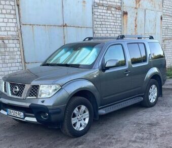 Волонтерська автівка, що працює на потреби підрозділів